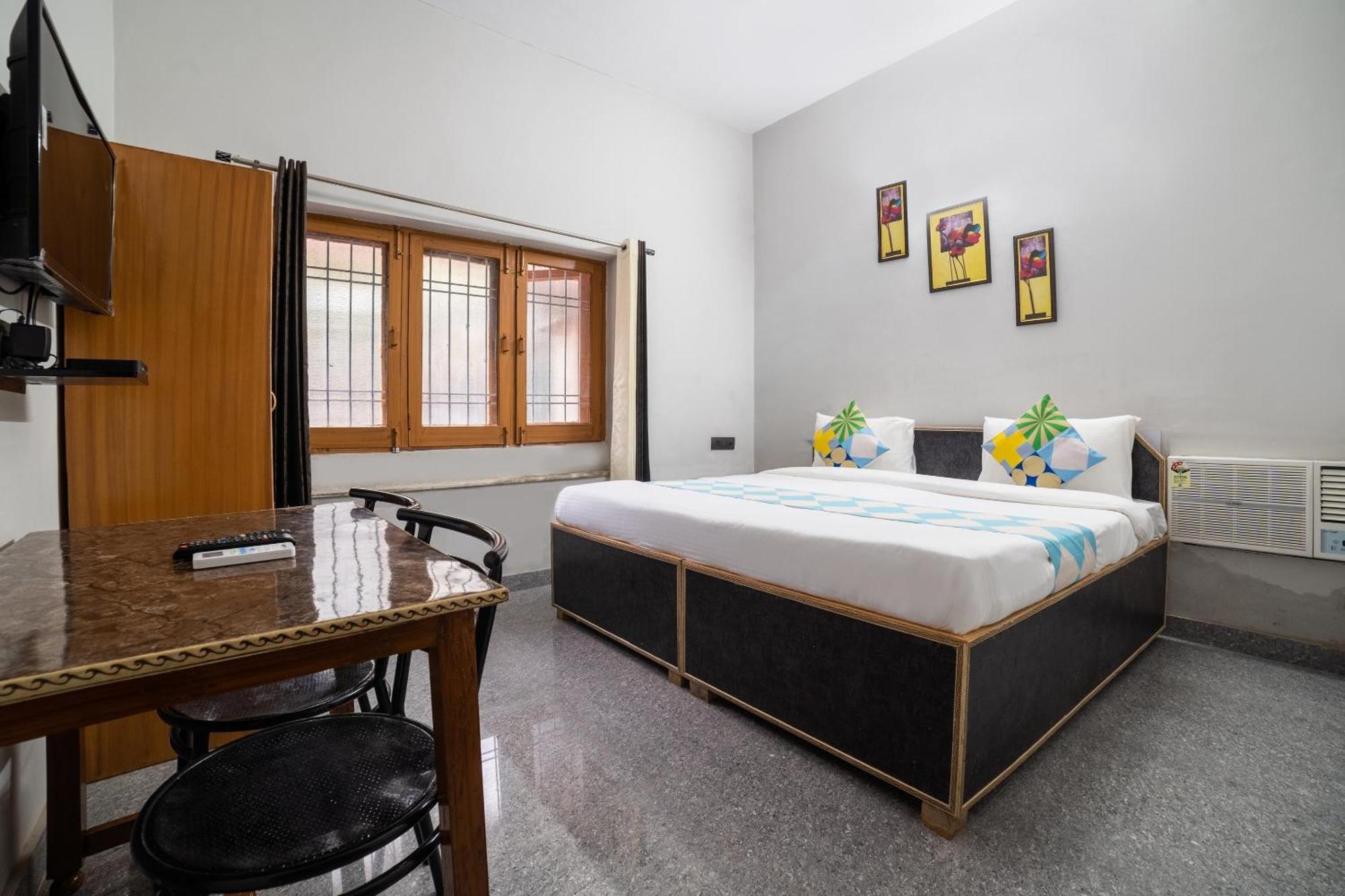 Hotel O Home Gautam Homestay Dehradun Bagian luar foto