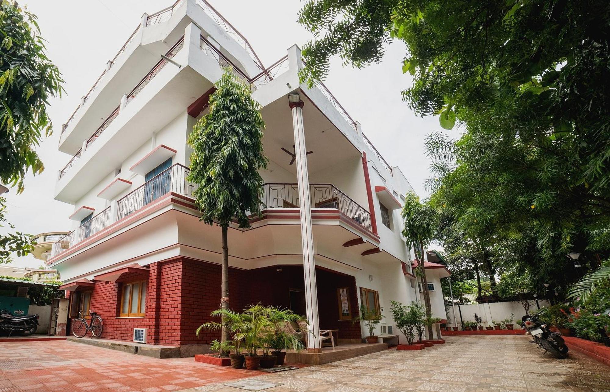 Hotel O Home Gautam Homestay Dehradun Bagian luar foto
