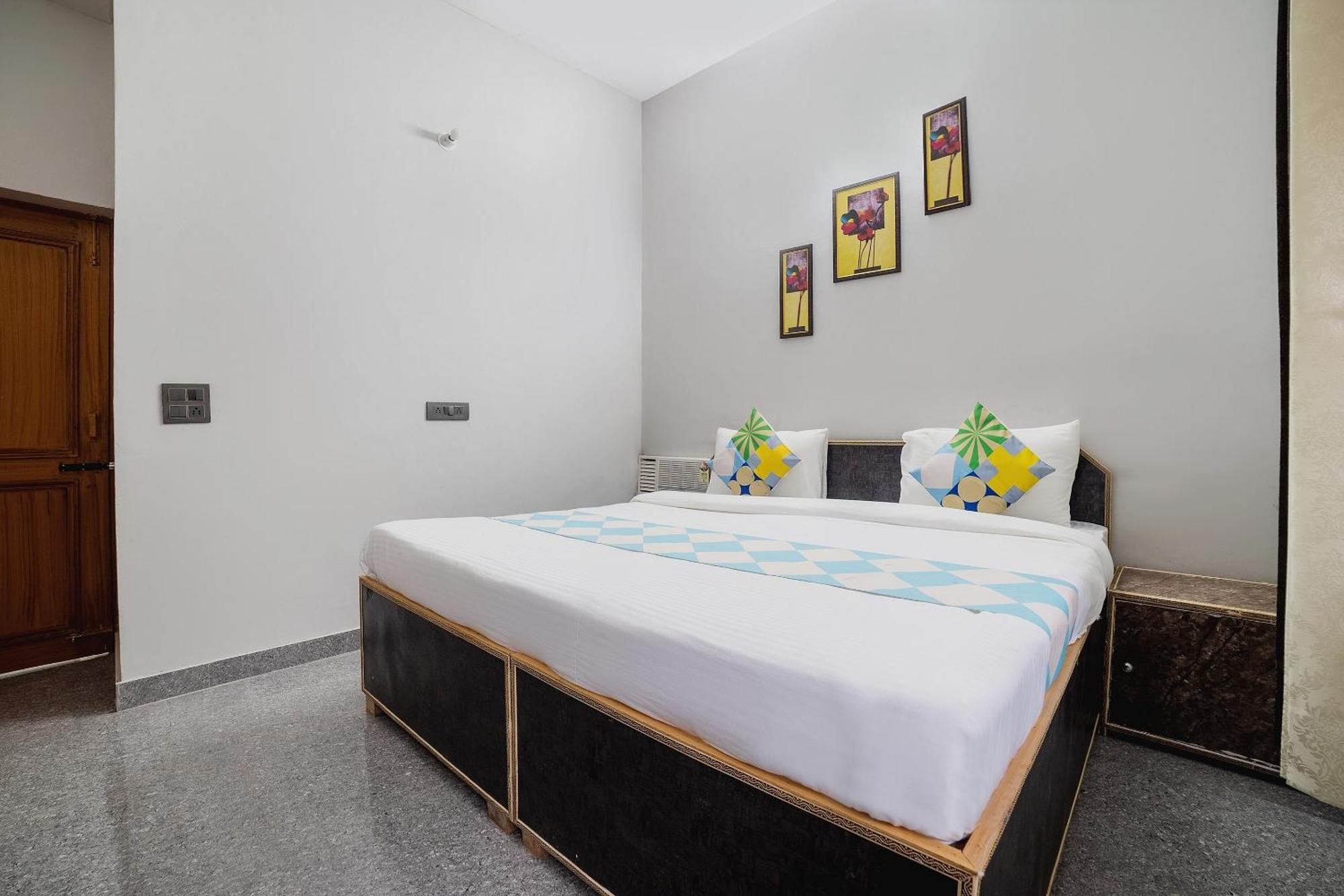 Hotel O Home Gautam Homestay Dehradun Bagian luar foto